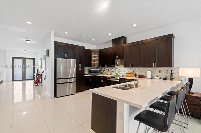 21365 SW 177th Ct, Miami, FL 33187
