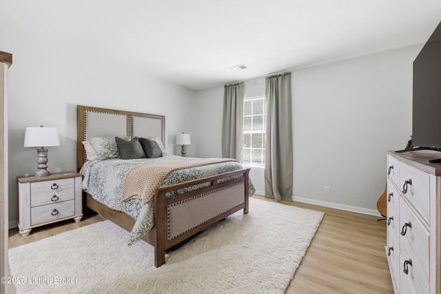 410 Mockingbird Valley Rd APT 51, Louisville, KY 40207