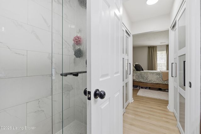 410 Mockingbird Valley Rd APT 51, Louisville, KY 40207