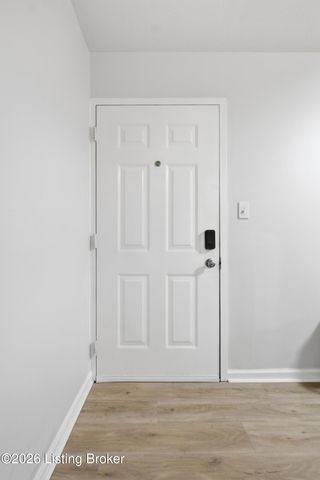 410 Mockingbird Valley Rd APT 51, Louisville, KY 40207