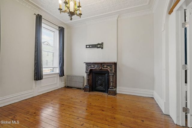 2325 4th Avenue, Watervliet, NY 12189