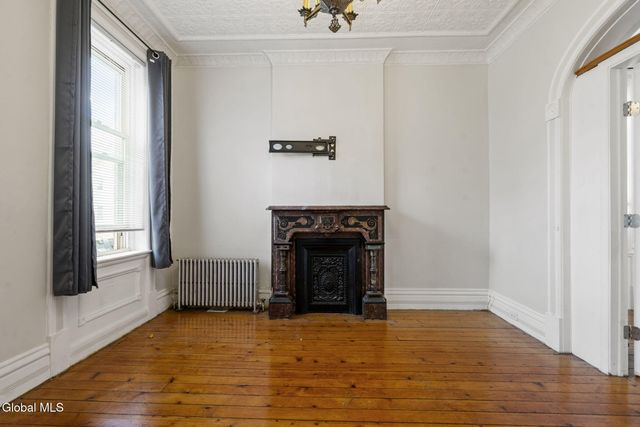 2325 4th Avenue, Watervliet, NY 12189