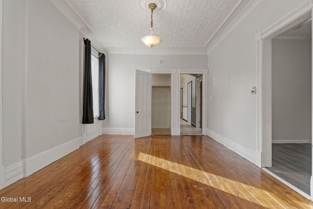 2325 4th Avenue, Watervliet, NY 12189