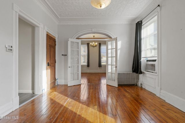 2325 4th Avenue, Watervliet, NY 12189