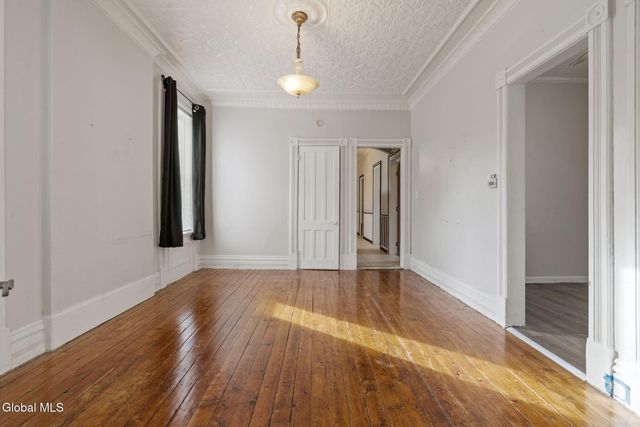 2325 4th Avenue, Watervliet, NY 12189