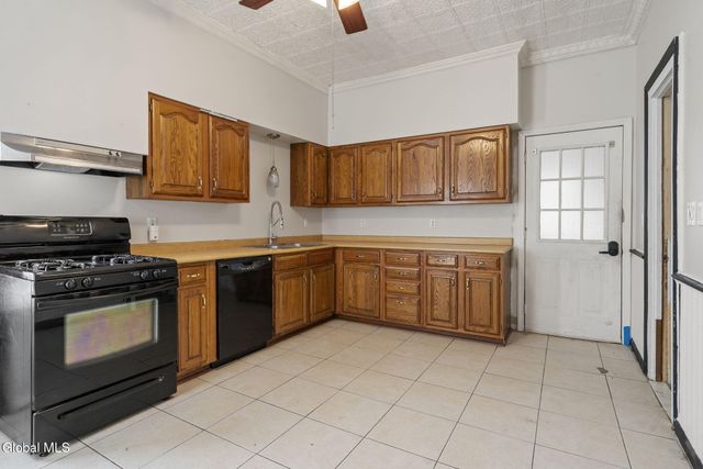 2325 4th Avenue, Watervliet, NY 12189