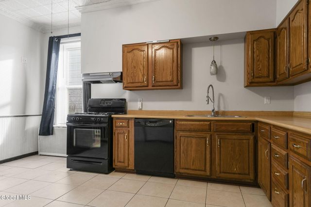 2325 4th Avenue, Watervliet, NY 12189