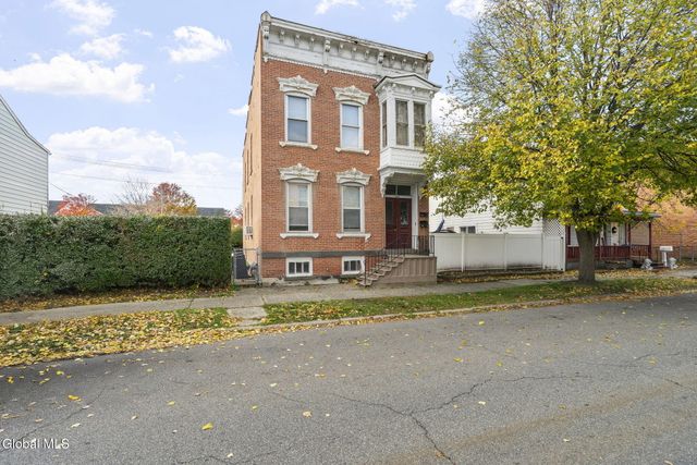 2325 4th Avenue, Watervliet, NY 12189