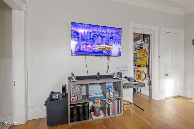 2325 4th Avenue, Watervliet, NY 12189