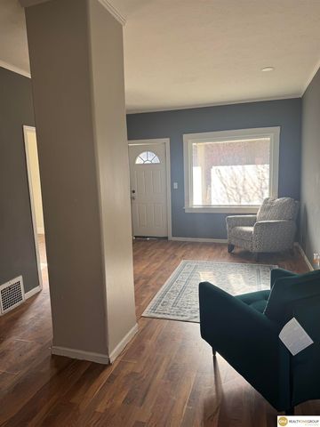 2305 S 21st Street, Omaha, NE 68108