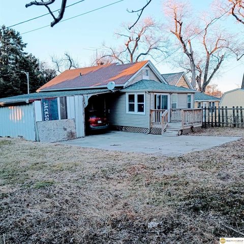 2305 S 21st Street, Omaha, NE 68108