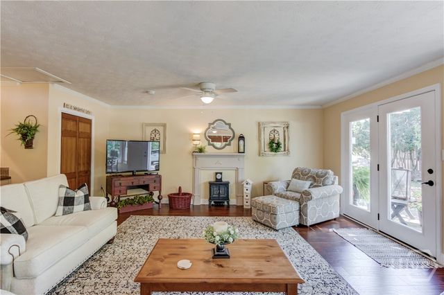 1140 Beaver Dam Road, Hoschton, GA 30548