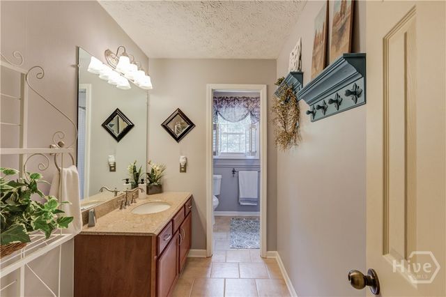 1140 Beaver Dam Road, Hoschton, GA 30548