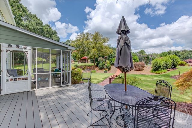 1140 Beaver Dam Road, Hoschton, GA 30548