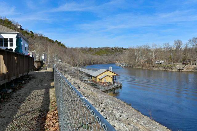 75 Anglers Pointe Drive 75-2, Branson, MO 65616