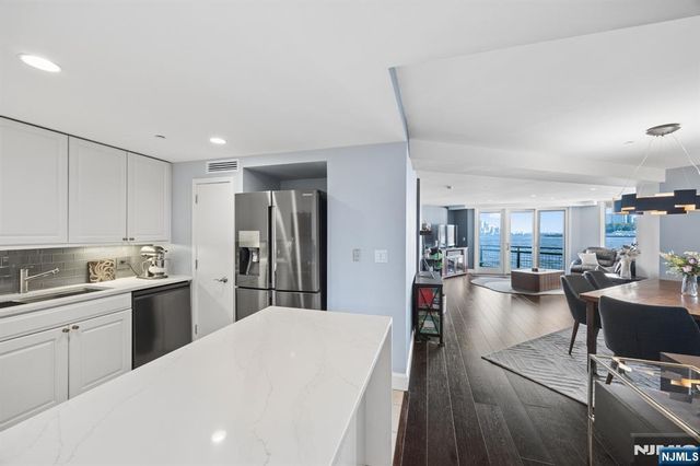 600 Harbor Boulevard 771, Weehawken, NJ 07086
