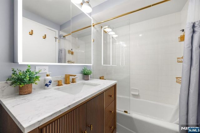 600 Harbor Boulevard 771, Weehawken, NJ 07086