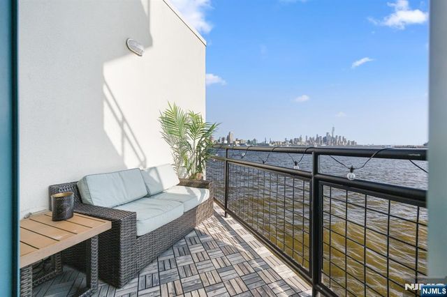 600 Harbor Boulevard 771, Weehawken, NJ 07086