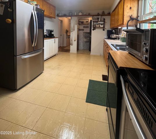 135 Porter Ln, Elizabethtown, KY 42701