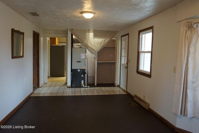 135 Porter Ln, Elizabethtown, KY 42701