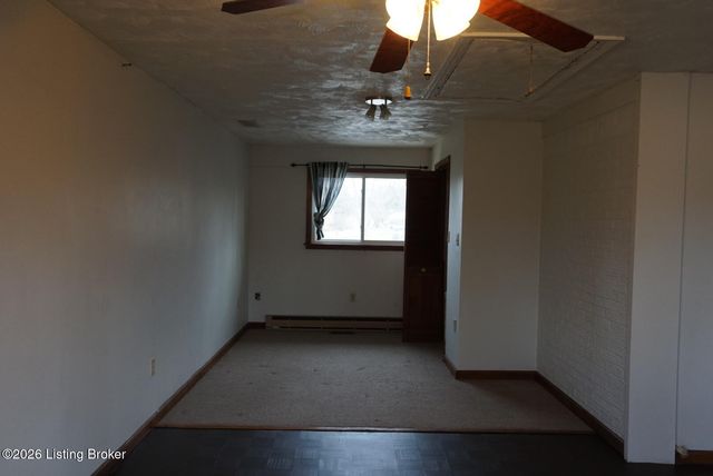 135 Porter Ln, Elizabethtown, KY 42701