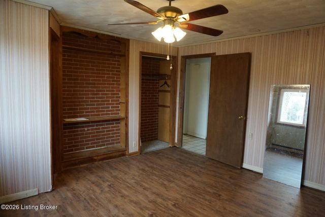 135 Porter Ln, Elizabethtown, KY 42701