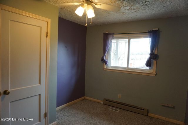 135 Porter Ln, Elizabethtown, KY 42701