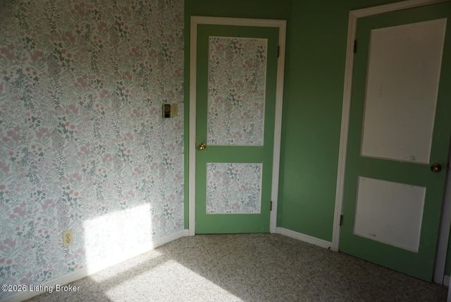 135 Porter Ln, Elizabethtown, KY 42701