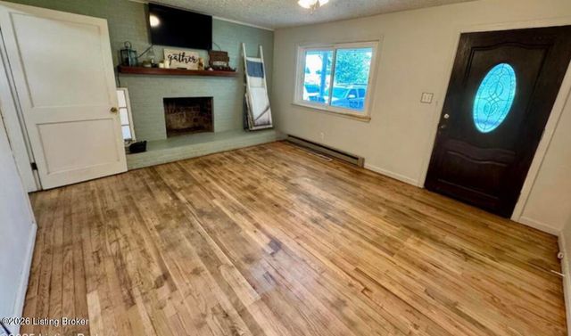 135 Porter Ln, Elizabethtown, KY 42701