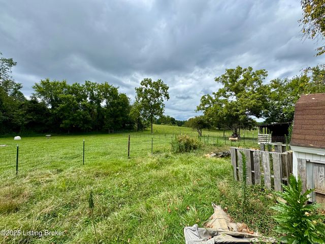 135 Porter Ln, Elizabethtown, KY 42701