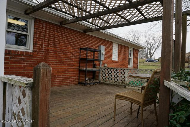 135 Porter Ln, Elizabethtown, KY 42701