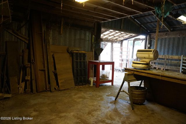 135 Porter Ln, Elizabethtown, KY 42701