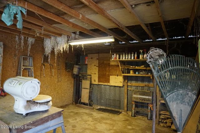 135 Porter Ln, Elizabethtown, KY 42701