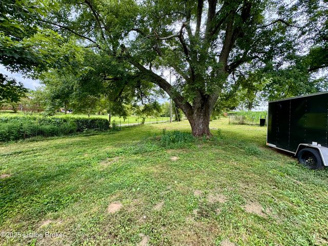 135 Porter Ln, Elizabethtown, KY 42701