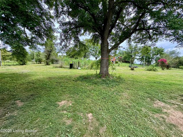 135 Porter Ln, Elizabethtown, KY 42701