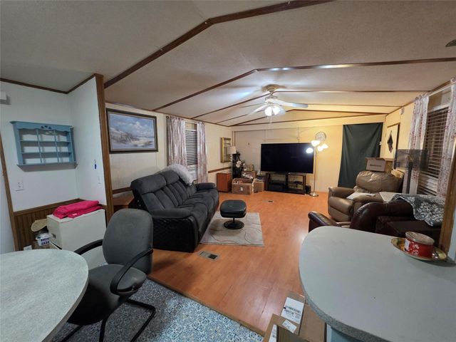 104 Birchwood Drive, Willis, TX 77378