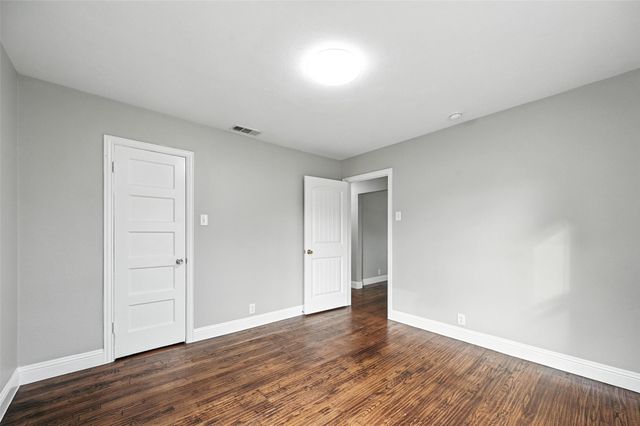 6520 Lovett Avenue, Dallas, TX 75227