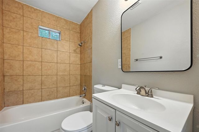 6520 Lovett Avenue, Dallas, TX 75227