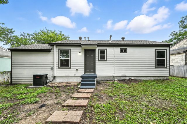 6520 Lovett Avenue, Dallas, TX 75227