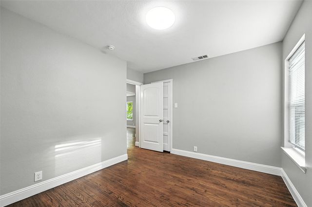 6520 Lovett Avenue, Dallas, TX 75227