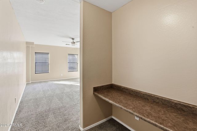 15818 N 25th Street 111, Phoenix, AZ 85032