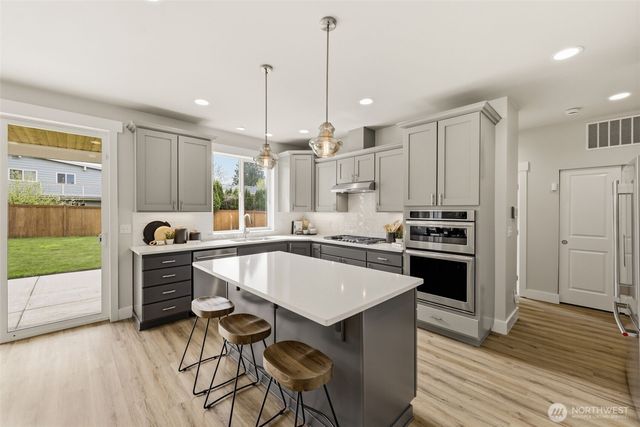 4712 183rd Place SW, Lynnwood, WA 98037
