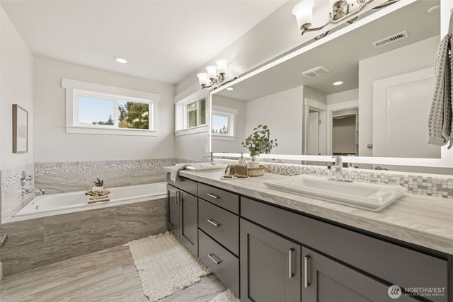4712 183rd Place SW, Lynnwood, WA 98037