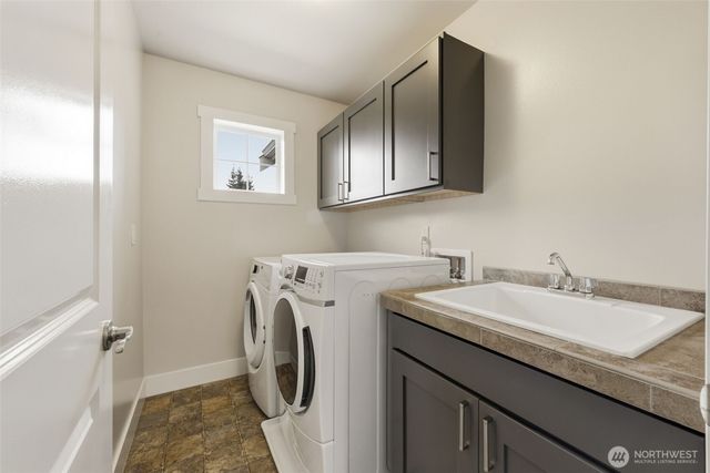 4712 183rd Place SW, Lynnwood, WA 98037