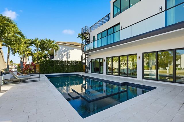 1517 SE 12th Court, Fort Lauderdale, FL 33316