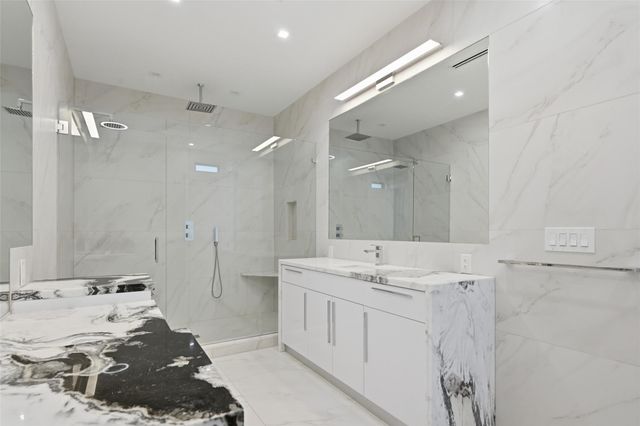 1517 SE 12th Court, Fort Lauderdale, FL 33316