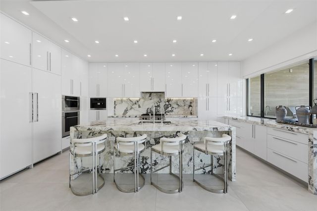 1517 SE 12th Court, Fort Lauderdale, FL 33316