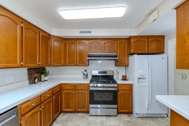 2834 W Keys Lane, Anaheim, CA 92804