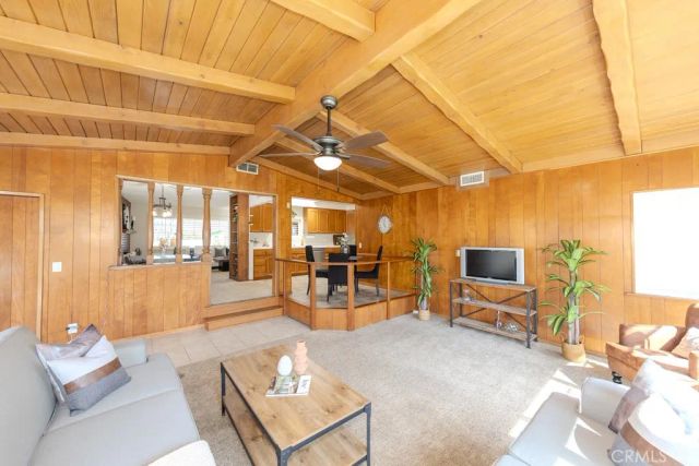 2834 W Keys Lane, Anaheim, CA 92804