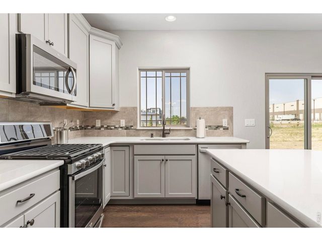 4121 Pennycress Dr, Johnstown, CO 80534